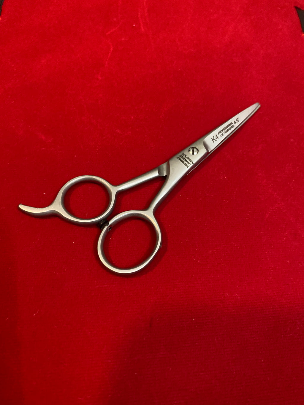 Mustache scissors