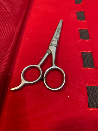 Mustache scissors
